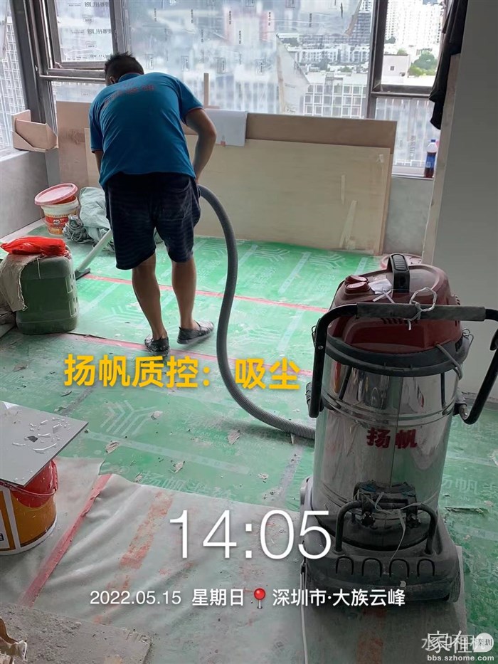 诺大的吸尘器，专业的工业吸尘，要干就干像样的