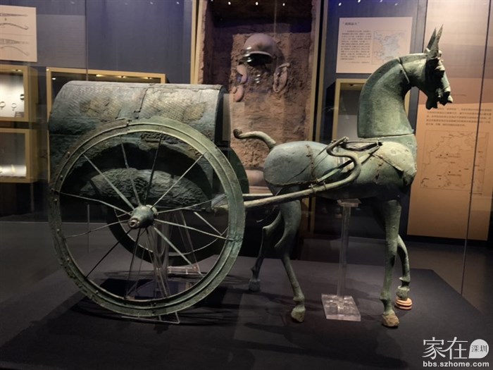 东汉铜车马，镇馆之宝