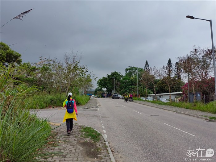 右前方是打鼓岭警署