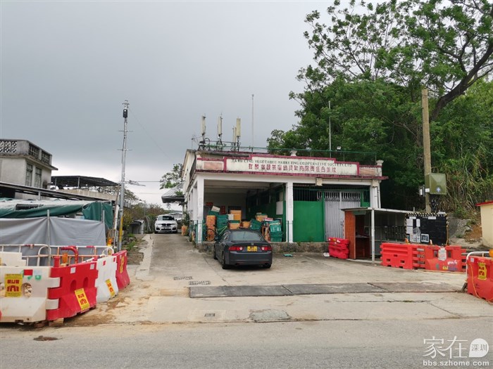 从这个蔬菜产销合作社左边进去