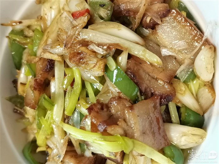 遇见时鲜蕌头，二话不说买回来，和酱油肉一炒，那个香！