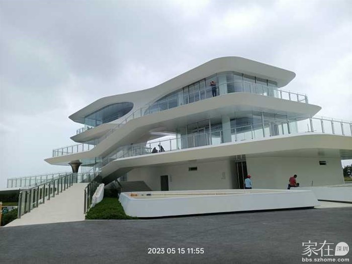 大概1小时后，云海广场到了