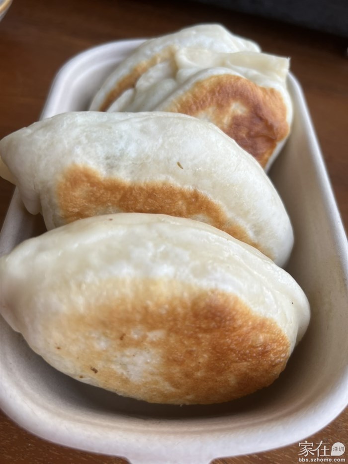 最爱的韭菜盒子 外面卖的就没发现过有做的比自己好吃的😚 