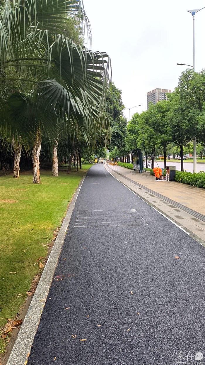 乐府花园旁边小路