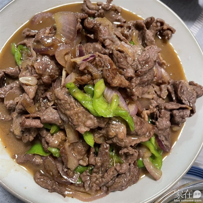洋葱青椒炒牛上脑薄片