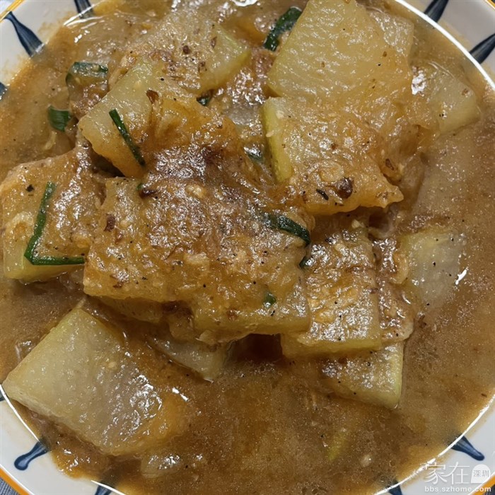 虾皮红葱香酱焖冬瓜。得到了干饭人的好评，说比学校食堂做的好吃太多了