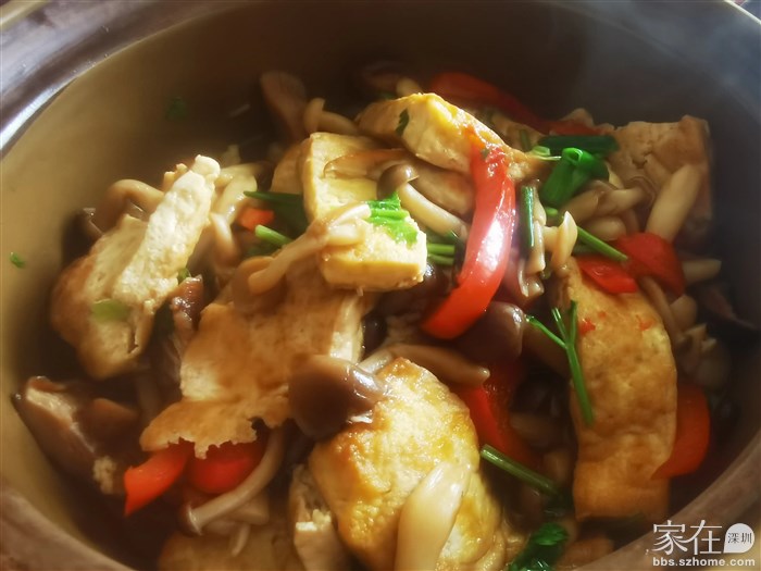 豆腐菌菇煲