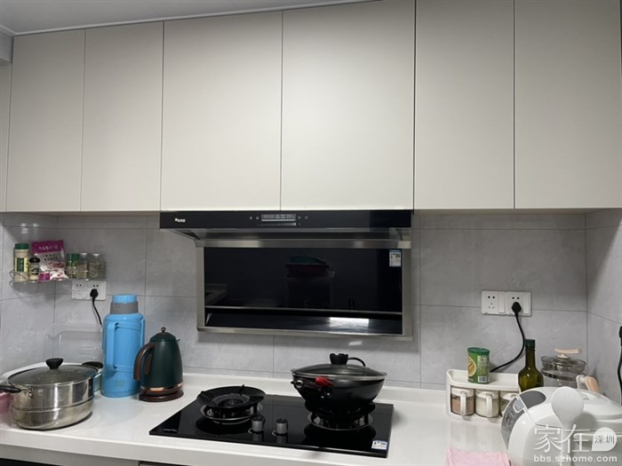 莱其俪厨电组合套装-爱老虎油烟机和迅达燃气灶