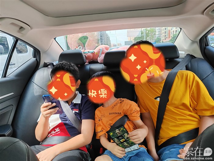 快乐出发，一路上吵个不停。两大不讲武德欺负小的，不让他说话🐻