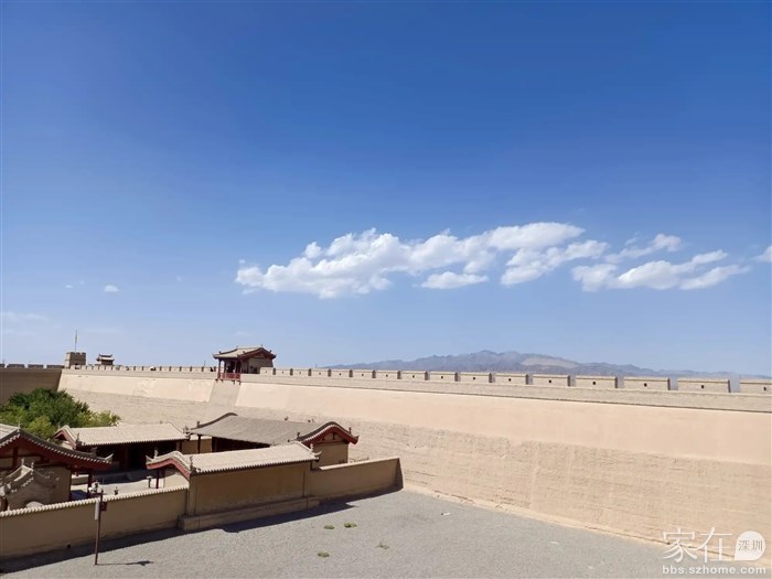 明代时期，出了城门就是国外了