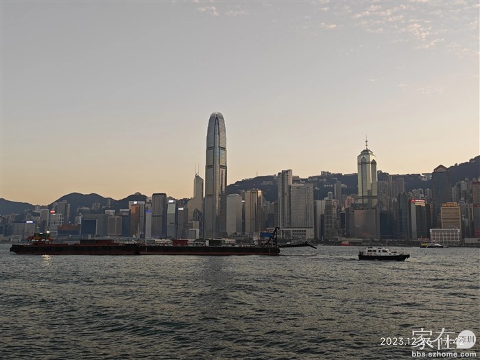 今晚就在这个船上放烟花