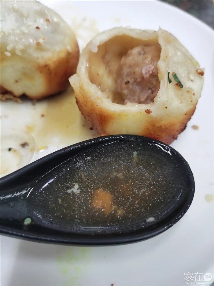 倒出汤汁起码一汤匙才合格