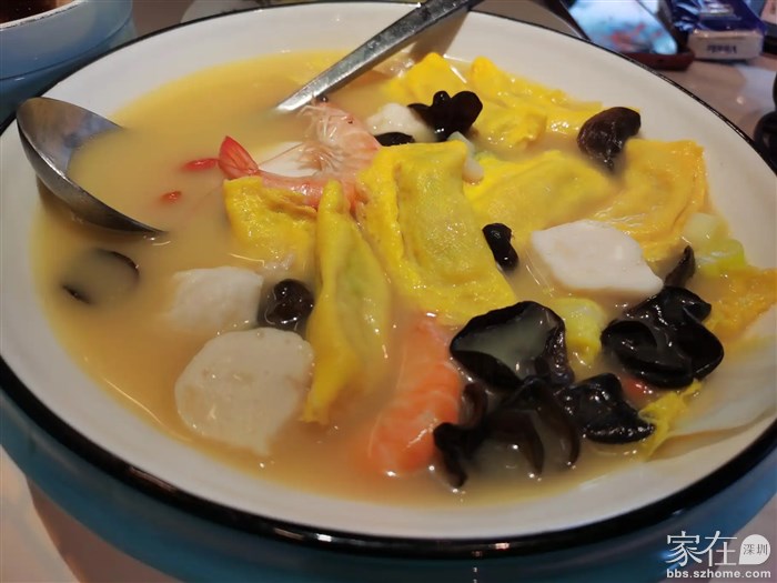 杭三鲜，蛋饺比较好吃，