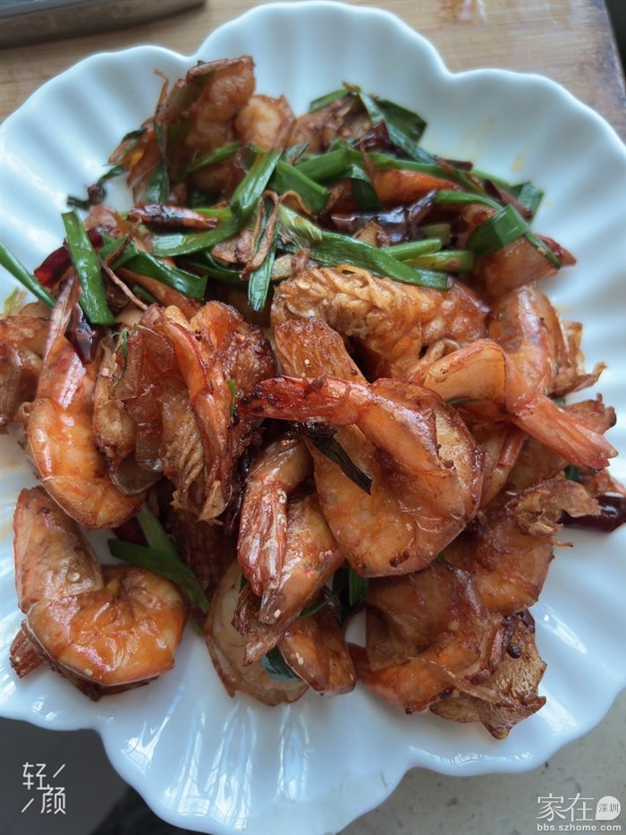 香辣虾，貌似火大了点😅