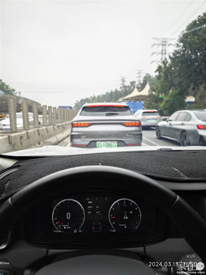 惠盐高速这区区10公里怎么就这么难修啊，这一年又一年的。