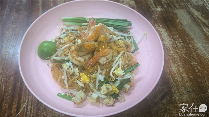 晚餐，60泰铢，味道偏甜