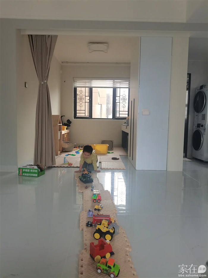 客厅儿童区一体