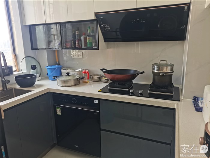 .U型厨房，虽小五脏俱全