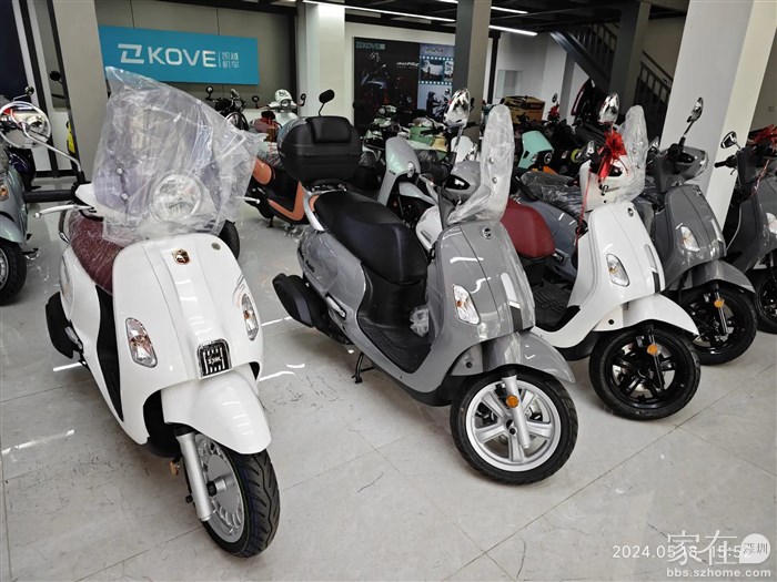 看了一下旁边的三洋店，惠州买车倾向这款三阳飞度。