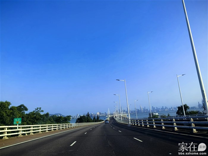 每次走回深圳，这个景色都壮观！