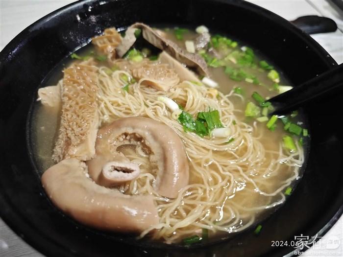 感觉香港的牛杂面家家都很正