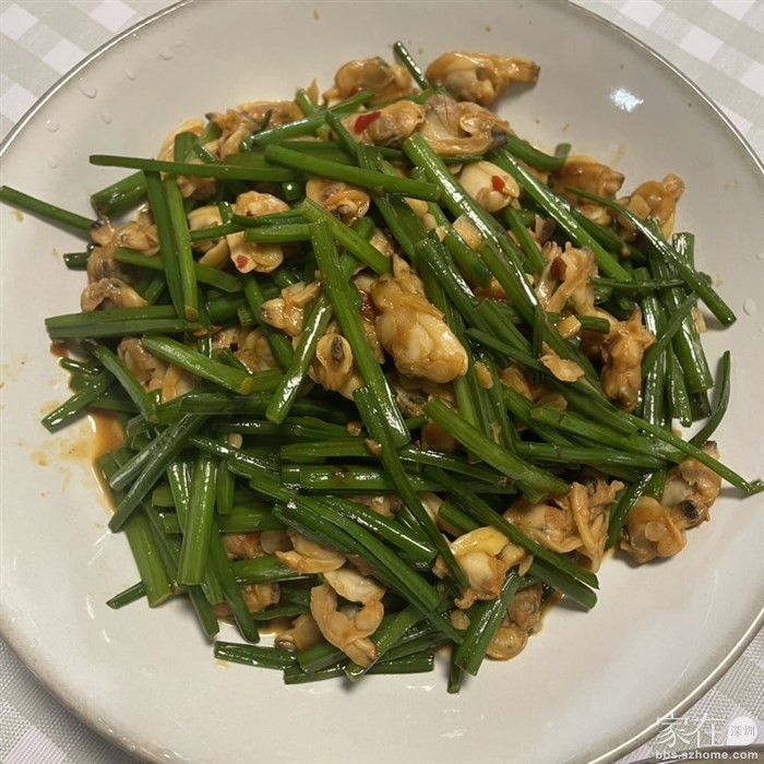 韭菜花炒花甲肉