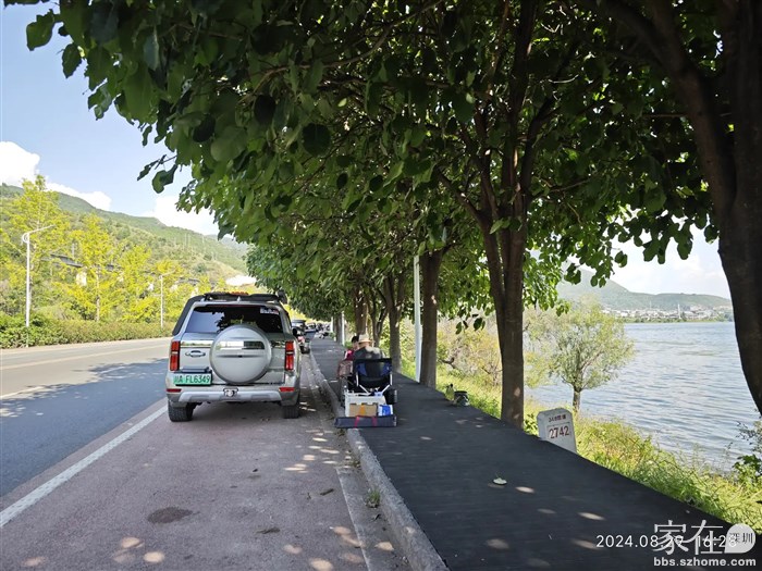 咖啡车被清理的一辆不剩