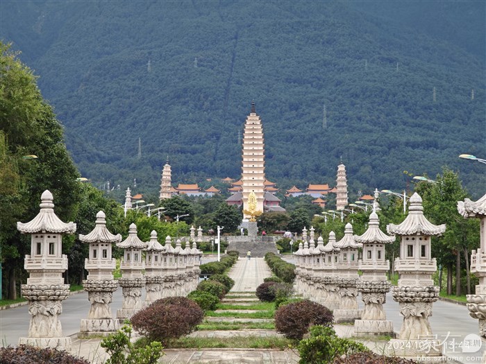 这边苍山有可能下着雨