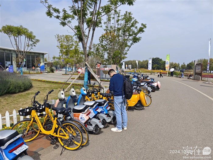 里面的各类共享车没一个好用的，生态廊道最好还是用好的单车。