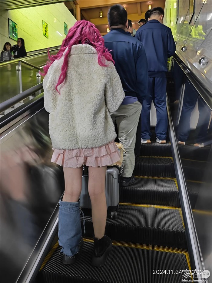 如果我女儿这样穿不知我忍受的了不？