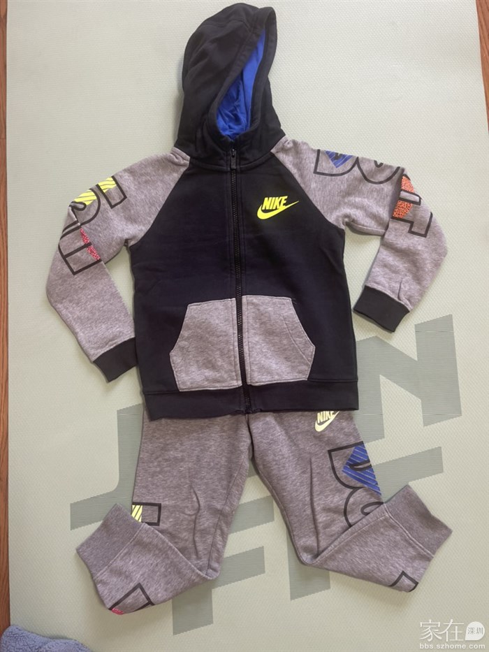 nike套装110码50元