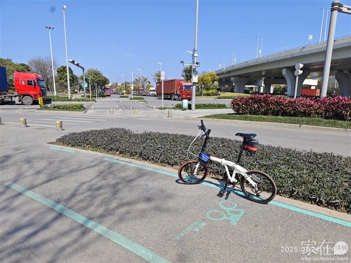 最终走多8公里来到前海决定回头了。