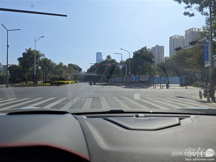 深圳市内车少非常顺畅