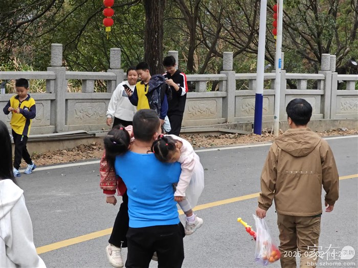 为这位父亲点赞