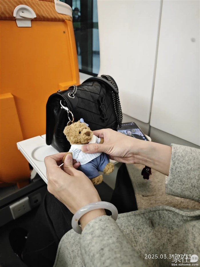 孩子咋就这么喜欢公仔呢