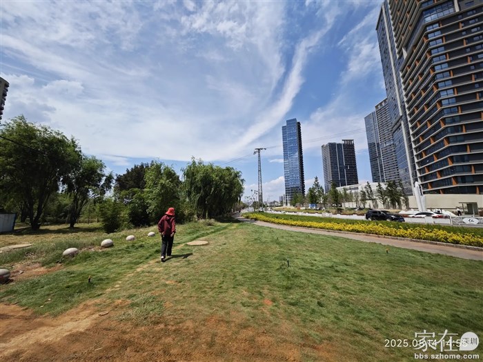 跨过机场路就到家了