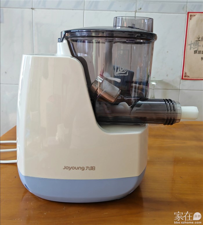 九成新的九阳面条机，喜欢吃手擀面的，可以80拿去