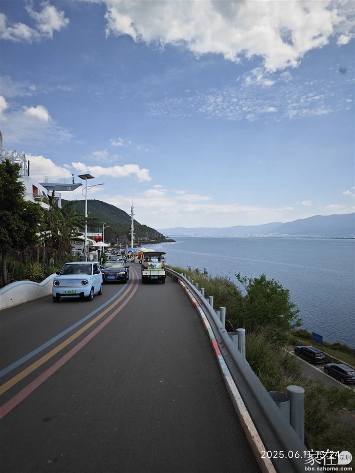 网红文笔村彩虹路