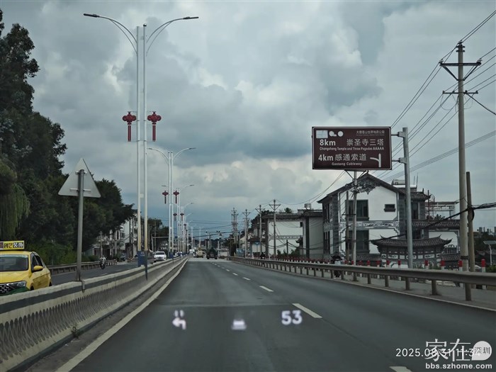 大丽路旺季时堵几公里的路己完全顺畅