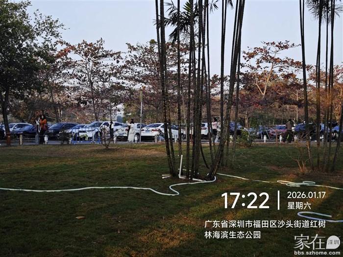 果然，停车场的房车都被清理了，点赞。